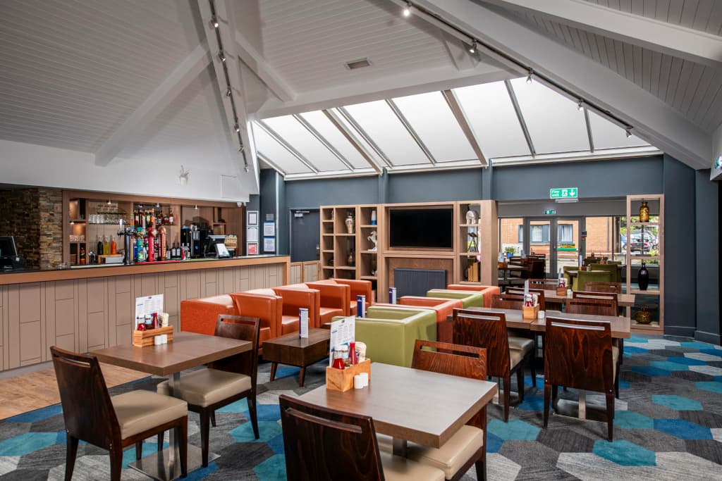 Holiday Inn Express Edinburgh Airport - photo 10