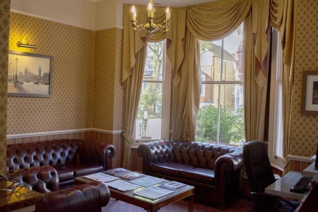 The Langorf Hotel - photo 4