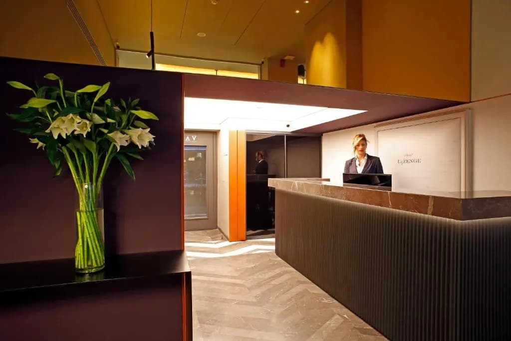 Lozenge Hotel - photo 20