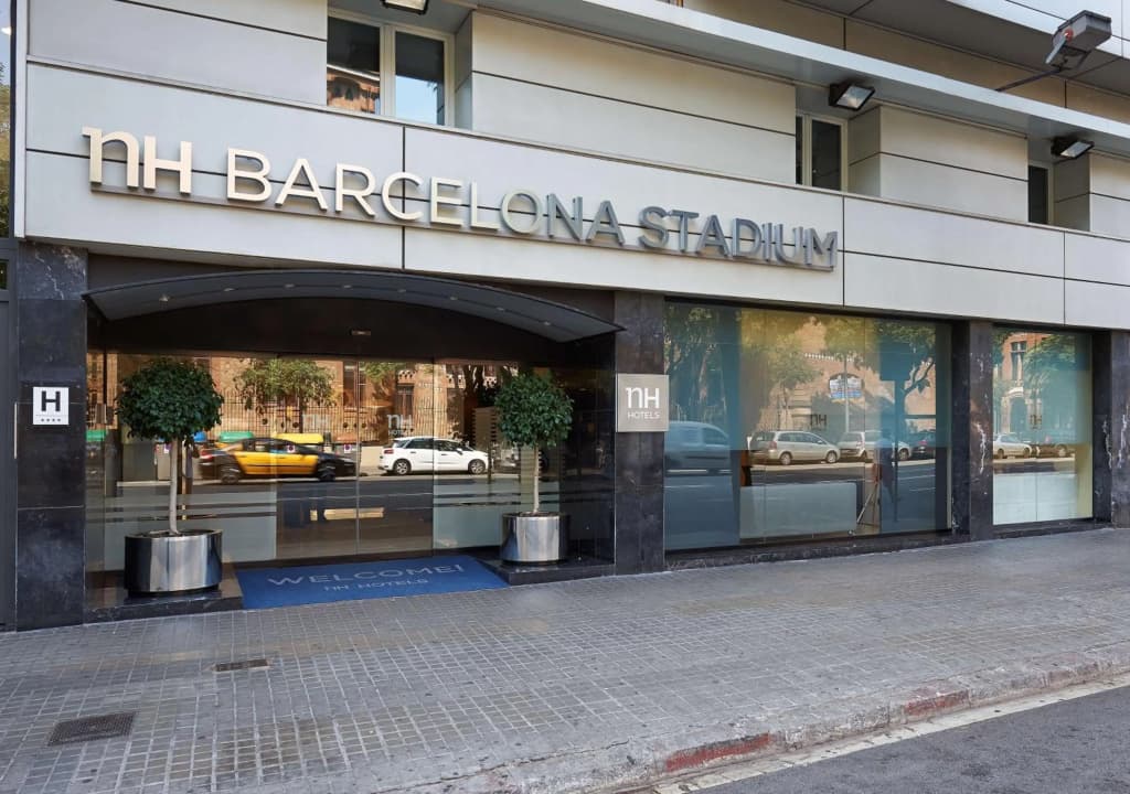 NH Barcelona Stadium - photo 37