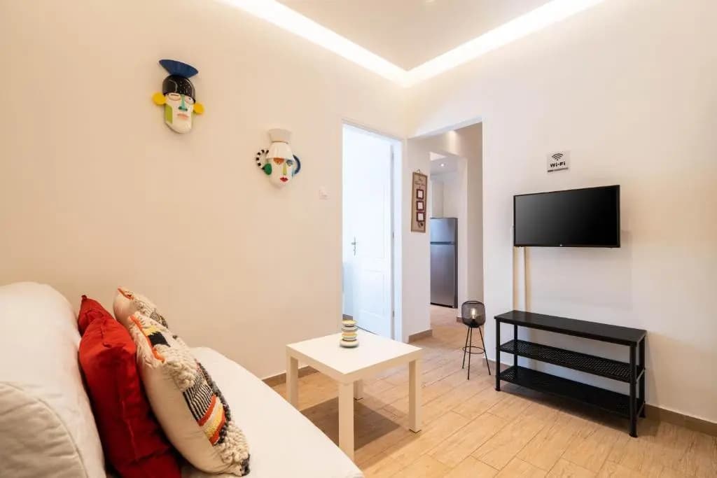 Deluxe Apartment near Acropolis - photo 3