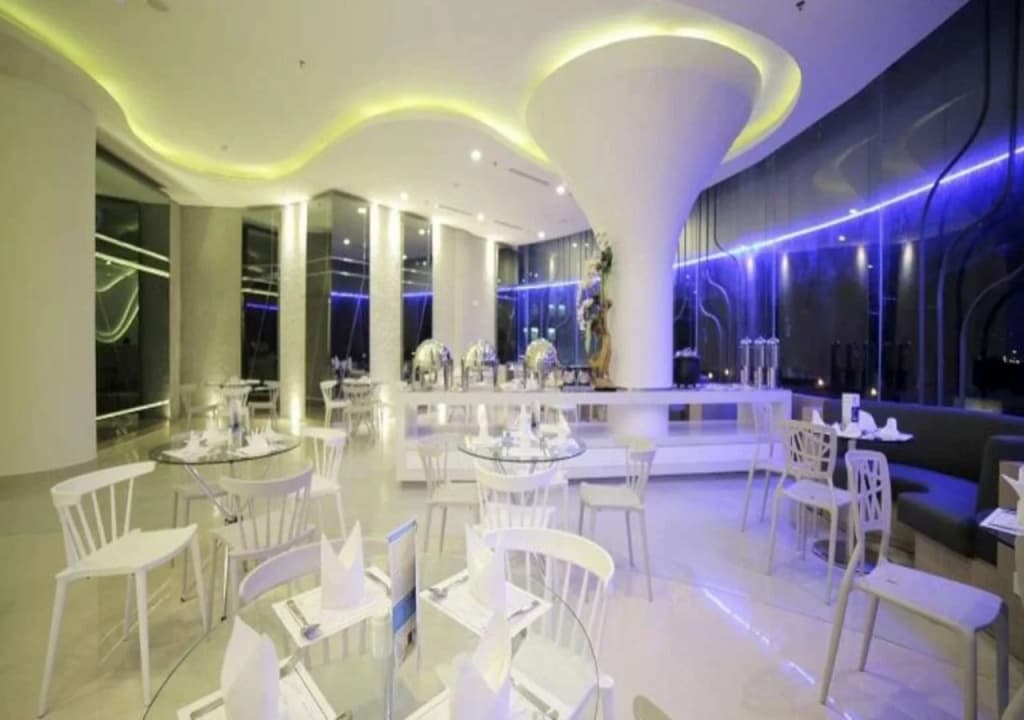 Ozone Hotel Pantai Indah Kapuk - photo 21