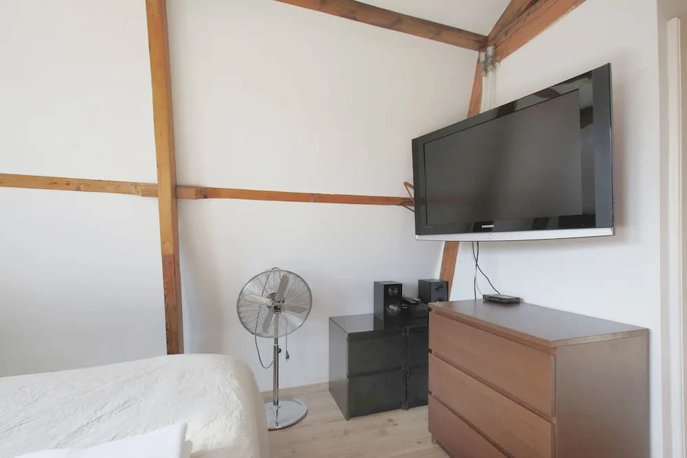 Cozy Comfortable Studio At The Canals - photo 6