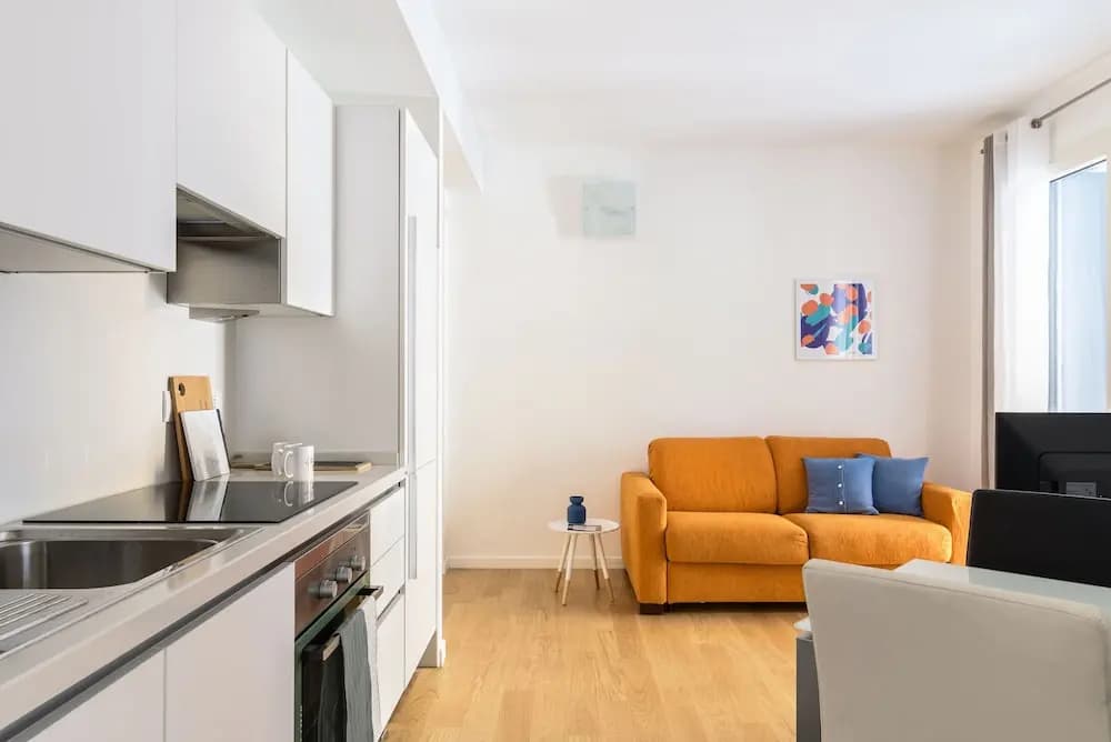 Altido Sunny 1-Bed Flat With/ Balcony - photo 13