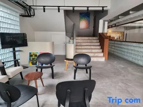 Q Space Sathorn - Narathiwas 18 - photo 5