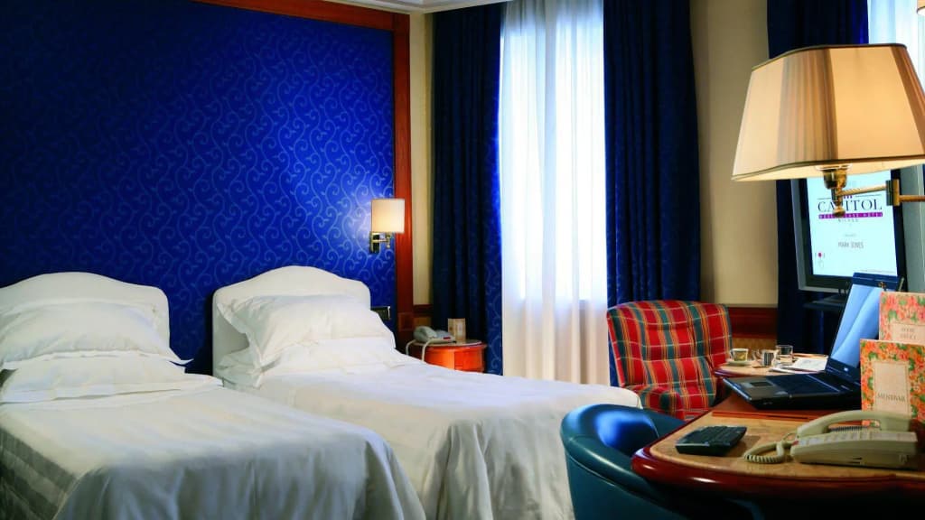 Capitol Hotel - photo 8