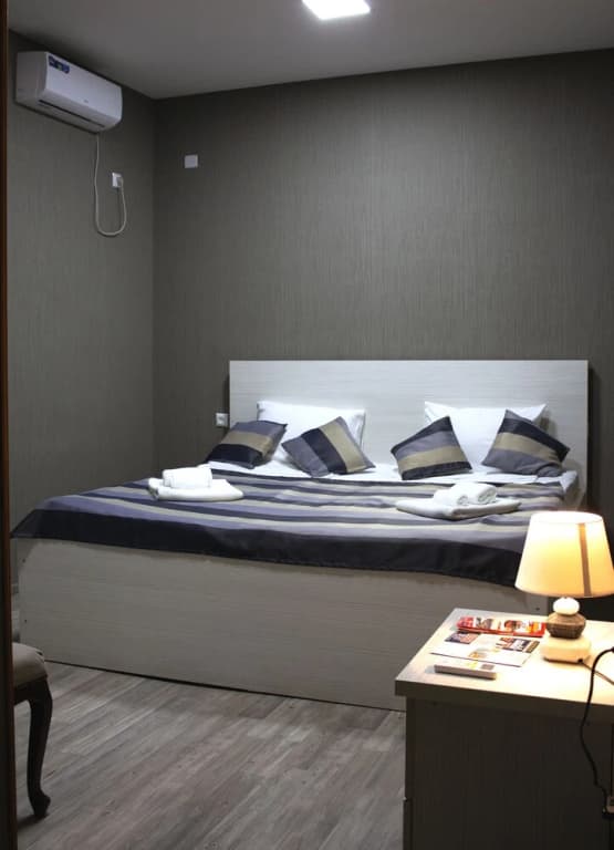 Twins Guesthouse - photo 16