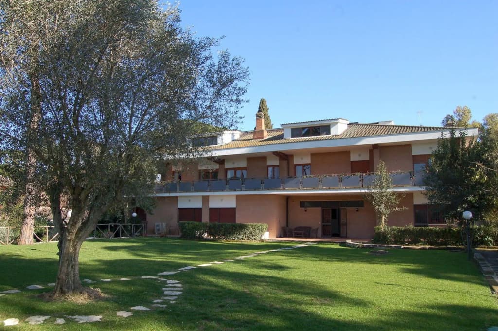 Lorium - photo 12