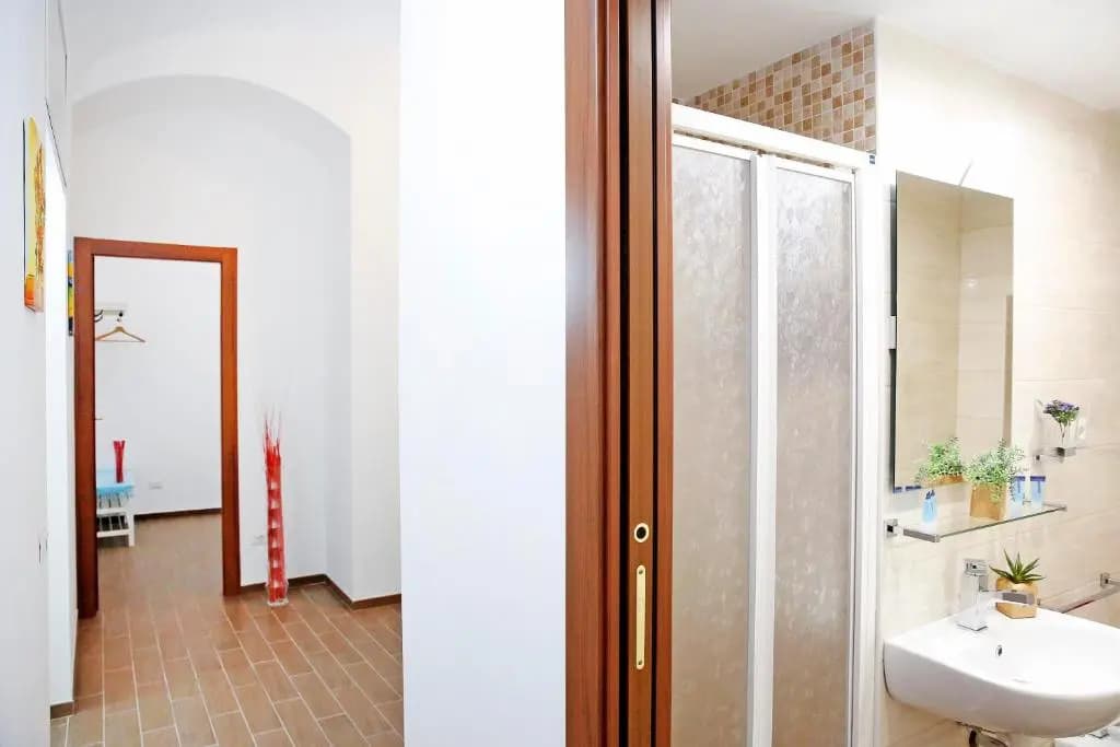 Castel Sant Angelo's Harmonious Apartment - photo 10
