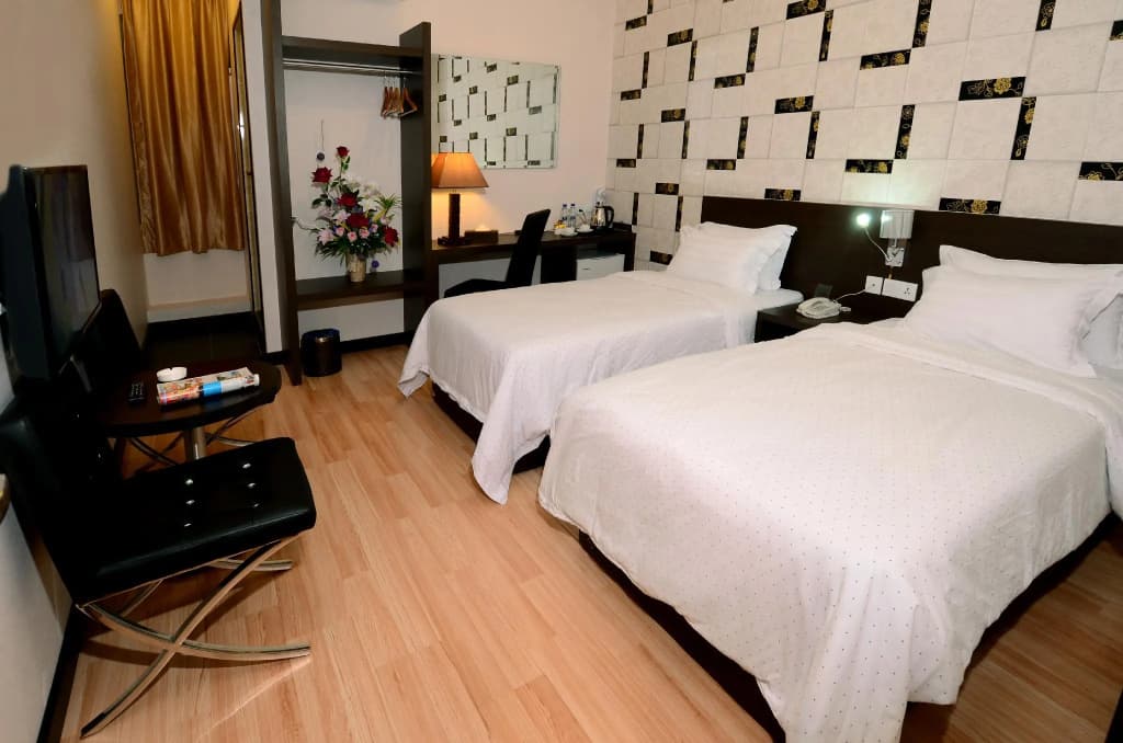 Hotel Tebrau CT - photo 5