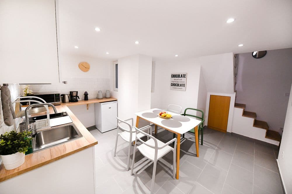 Dfive Apartments - Downtown Forest - photo 11