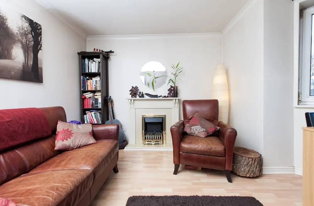 Cozy, Complete Flat for 4 in Leith - photo 3