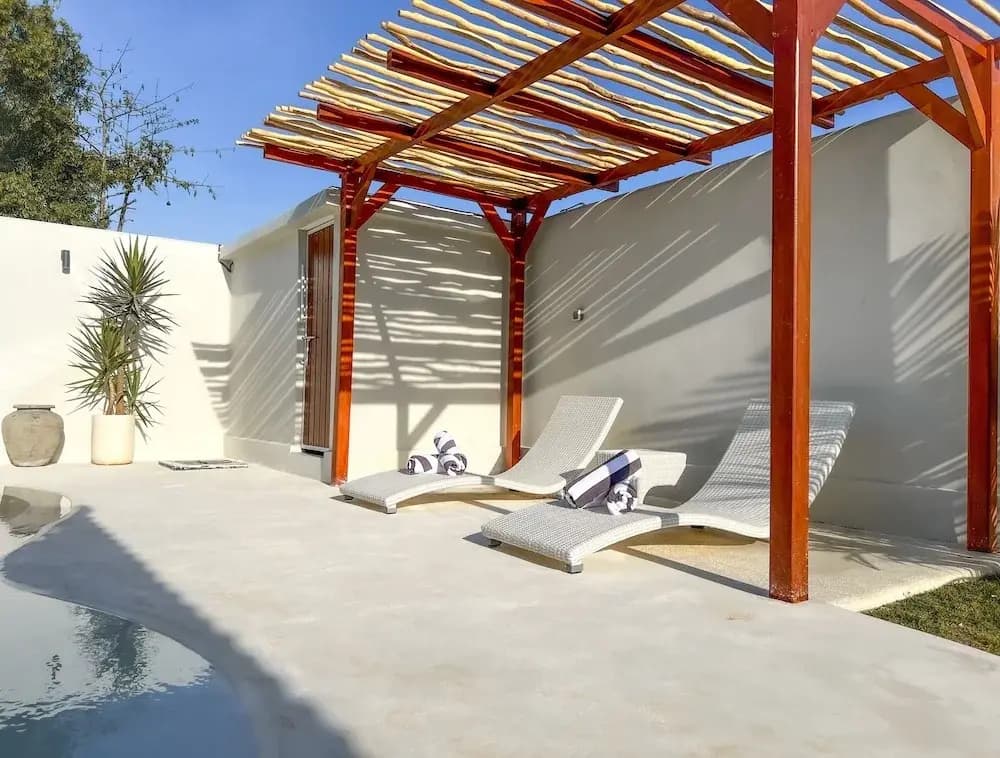 Moana Villa & Suites Bingin - photo 14