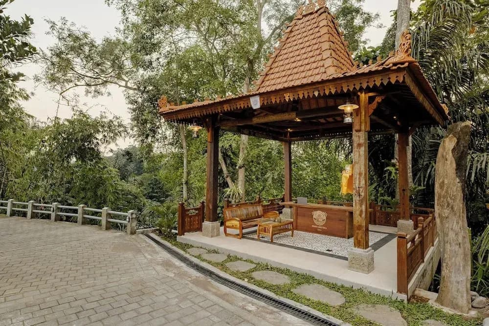 Hidden Saren Villa Ubud - photo 14
