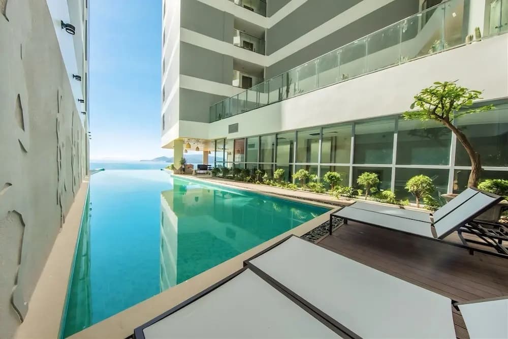 LYN Panorama Beachfront Studio - photo 15