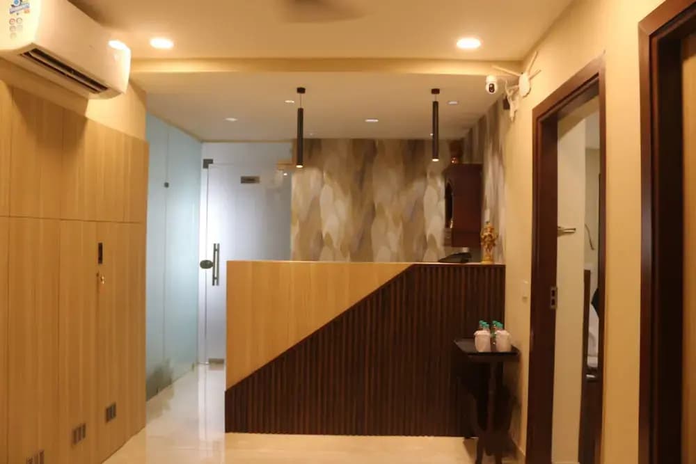 Iris Suites Kalkaji - photo 6