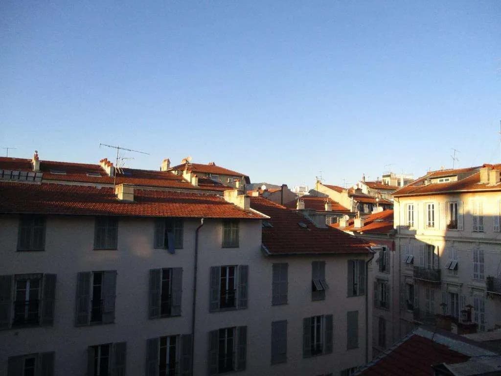 Chez Brigitte Guesthouse - photo 9