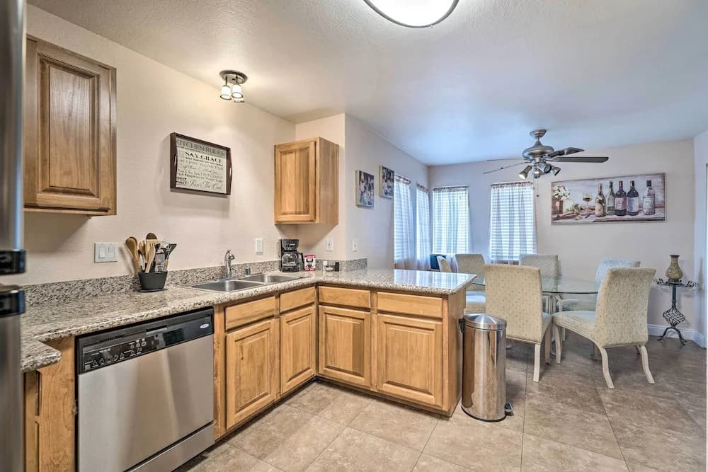 Seasonal Pool & Spa: Las Vegas Pad, 11 Mi to Strip - photo 14