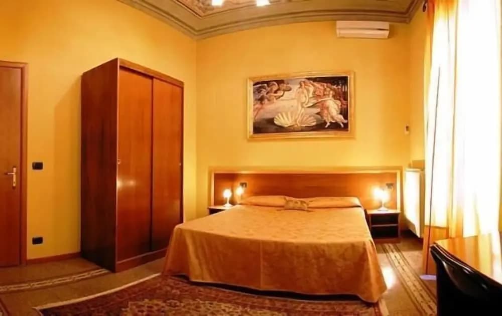 La Luna Guesthouse - photo 2