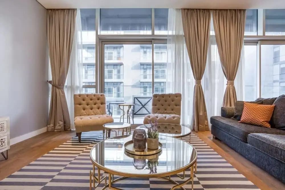 Luxurious, Vast & Airy Apartment in City Walk - photo 5
