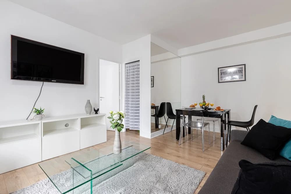 Eiffel Tower - Bir Hakeim Apartment - photo 4