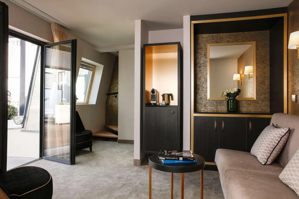 Niepce Paris Hotel, Curio Collection by Hilton - photo 4