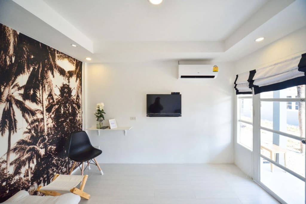 1715 House - White Rhino - photo 10