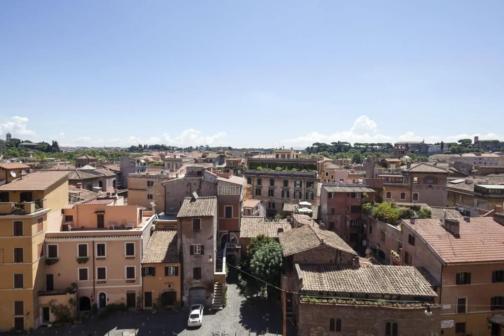 Window on Rome - photo 17