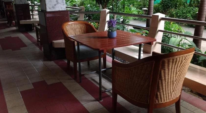 Coconut House Chaweng Hostel - photo 17