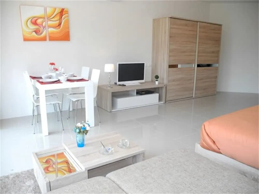 Chic Karon Studio with WIFI - main photo