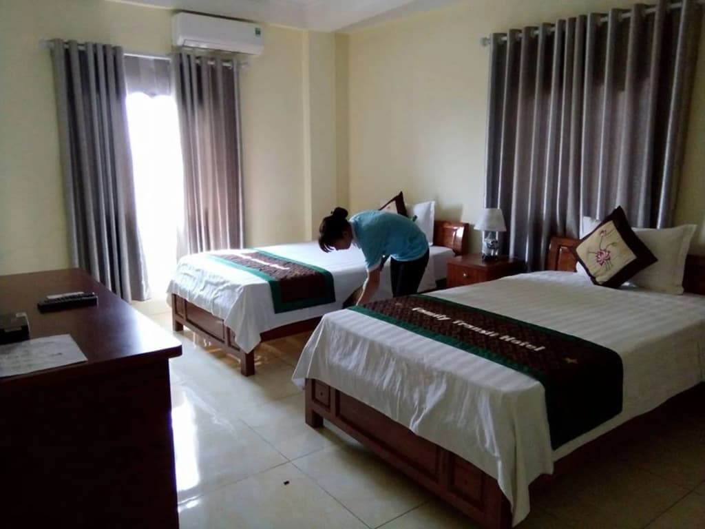 Family Transit Hotel - photo 6