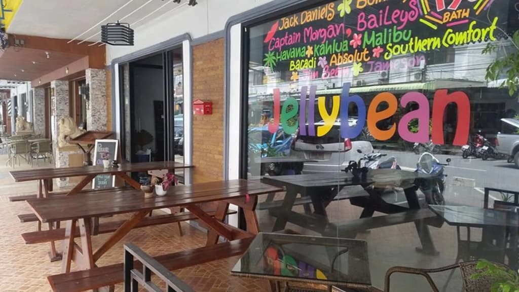 Jellybean Krabi Inn - photo 18