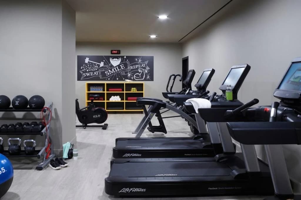 Moxy Athens City - photo 2