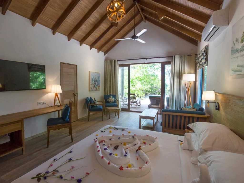Reethi Faru Resort – Stay 5 Nights or More and Enjoy a Free Sunset Cruise - photo 5