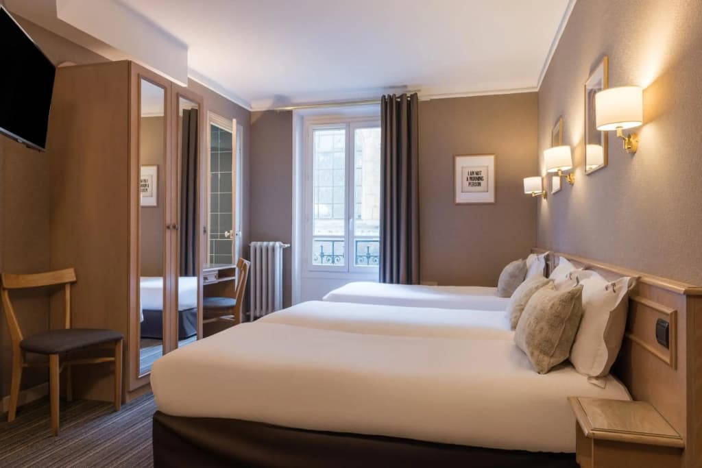 Paris France - photo 2