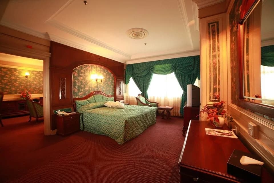 New Pacific Hotel - photo 3