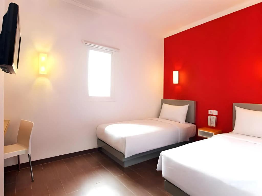 Amaris Hotel Dewi Sri - photo 4