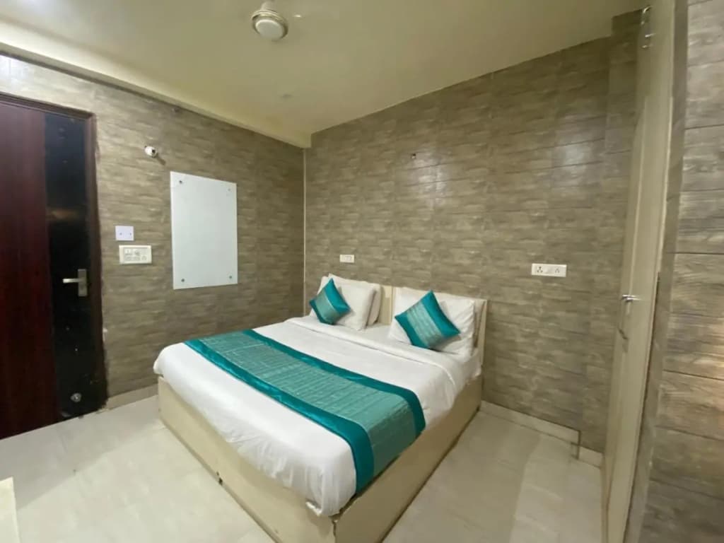 Hotel Red Chilly - photo 41