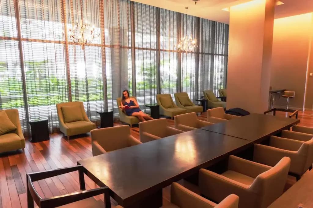 Regalia Suites & Hotel - photo 12