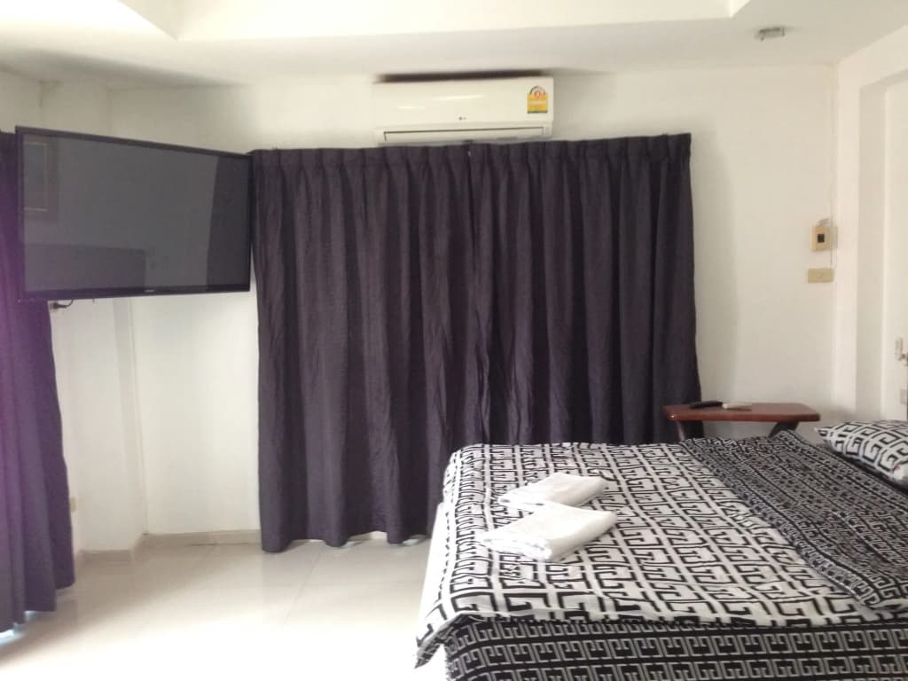 Pizza 24 Guesthouse - photo 2