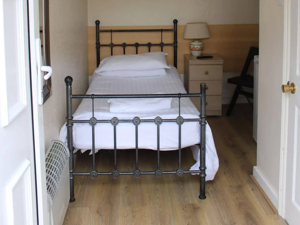 Debden Guest House - photo 26