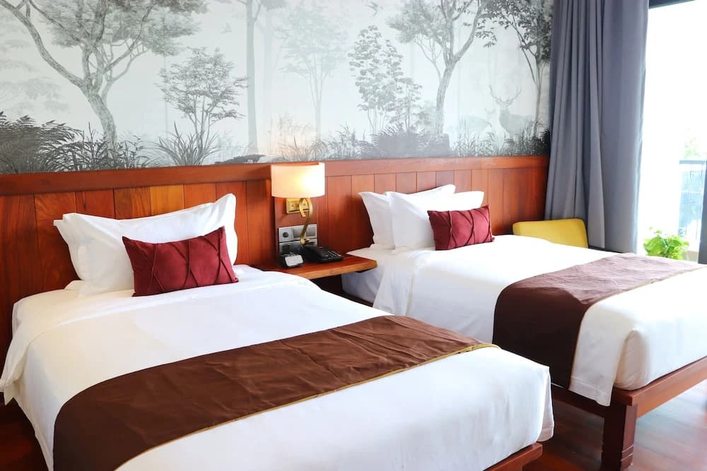 Koulen Central Hotel - photo 2
