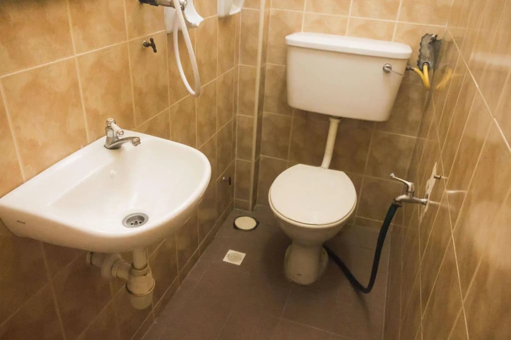 Anggerik Lodging Hotel - photo 8