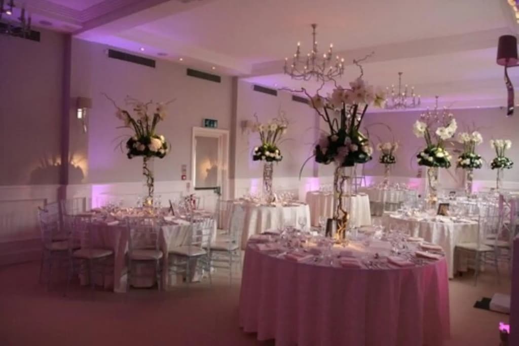 The Pillar Hotel - photo 22