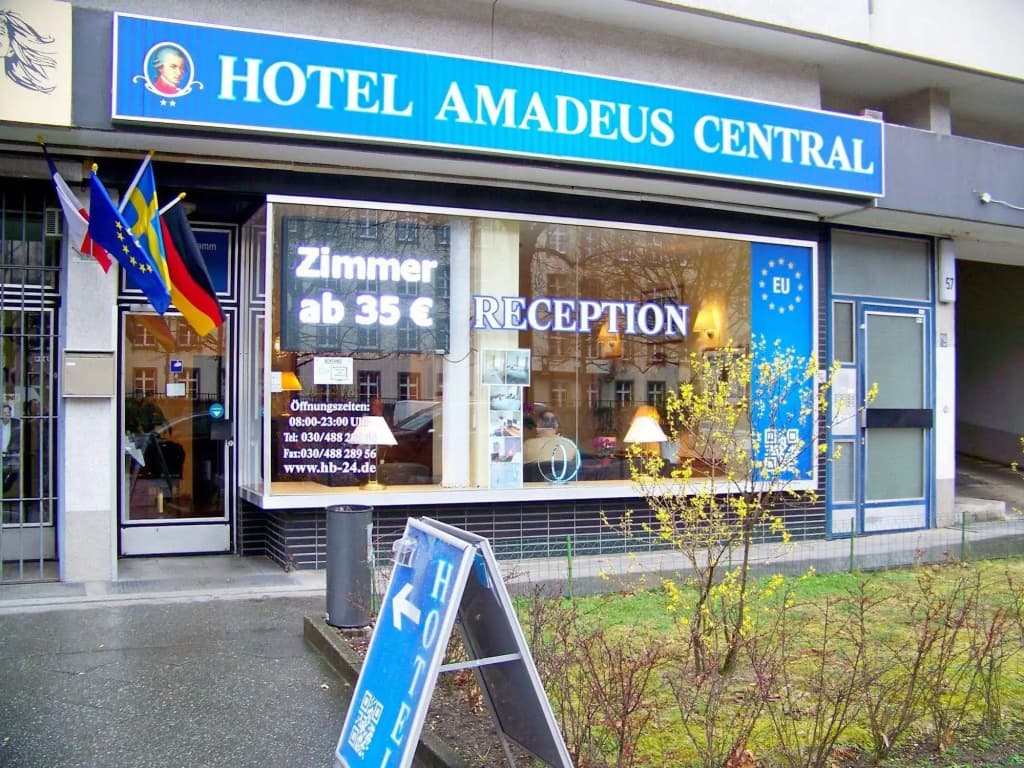Hotel Amadeus Central - photo 1