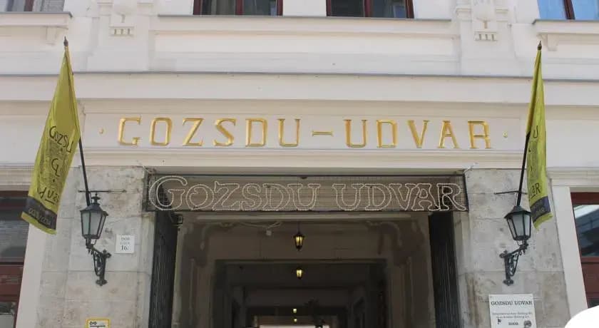 Budapest Places Studios - photo 2