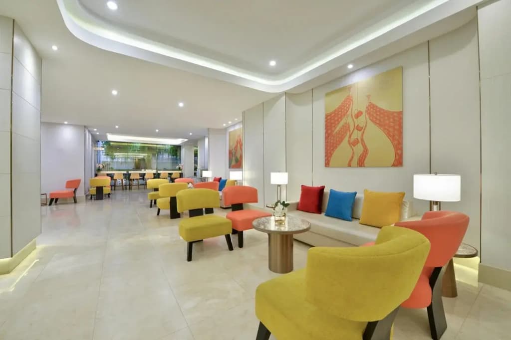 Centre Point Plus Hotel Pratunam - photo 34
