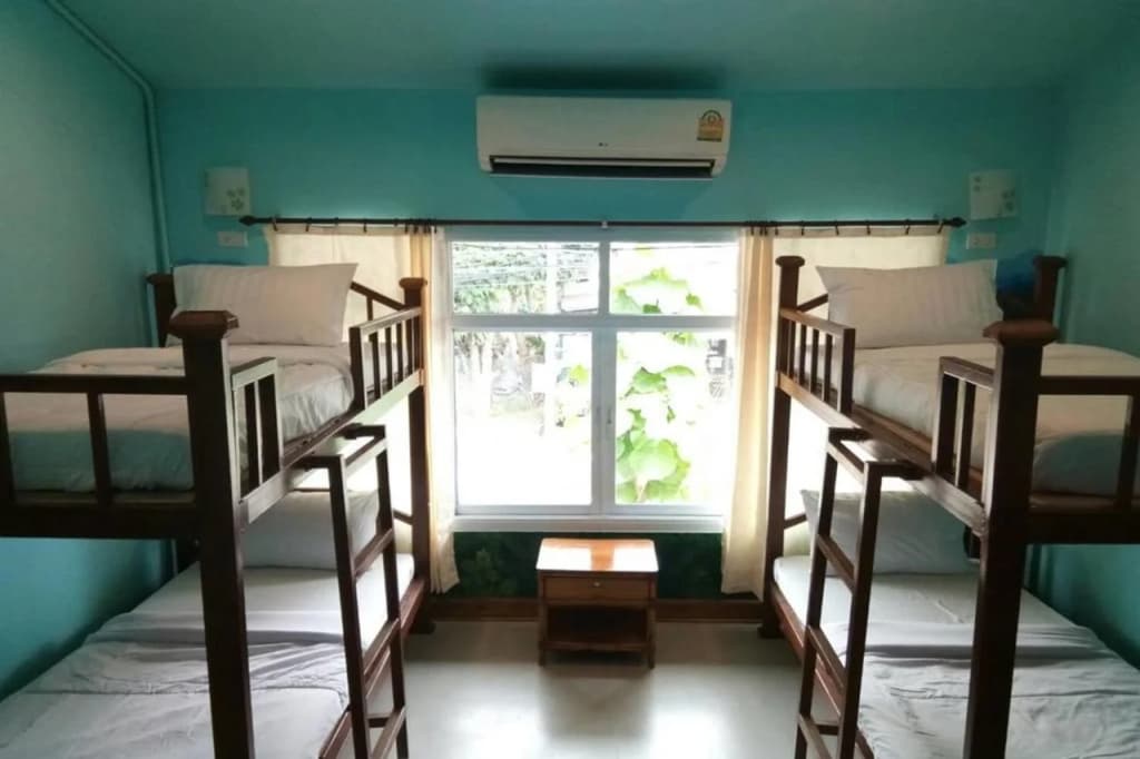The Corner Transit Hostel - photo 4