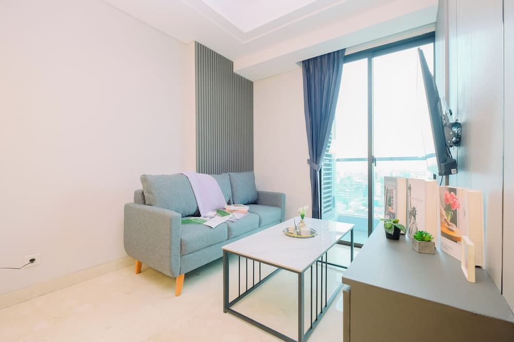 Tranquil Designed 2Br At Capitol Suites Apartment - photo 8