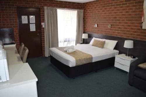 Healesville Motor Inn - photo 7